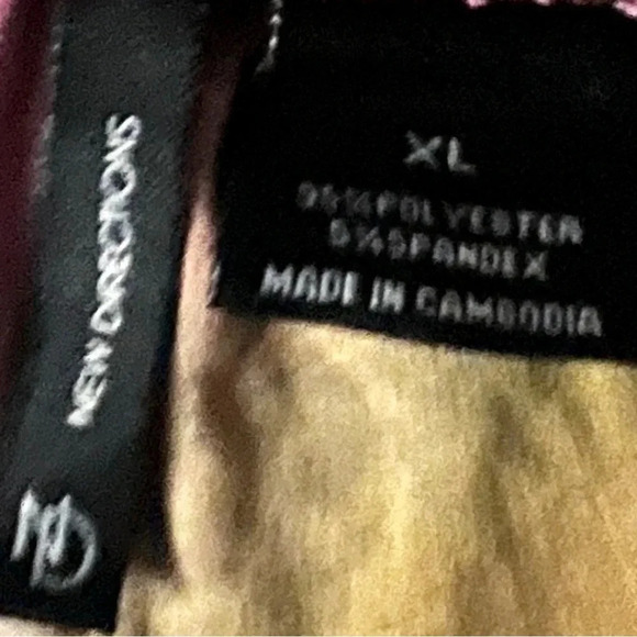 New Direction top size XL - Picture 3 of 3